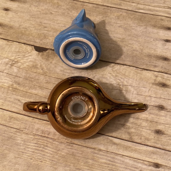 Disney Aladdin Genie in Lamp - Picture 8 of 11